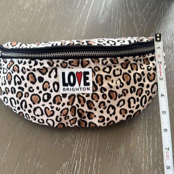 BRIGHTON Wild Cat Leopard Animal Print Crossbody Fanny Pack Belt Bag Casual NWOT - Picture 5 of 12
